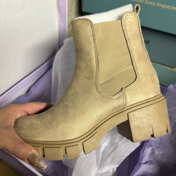 Madden Girl Boots - Picture 4 of 4